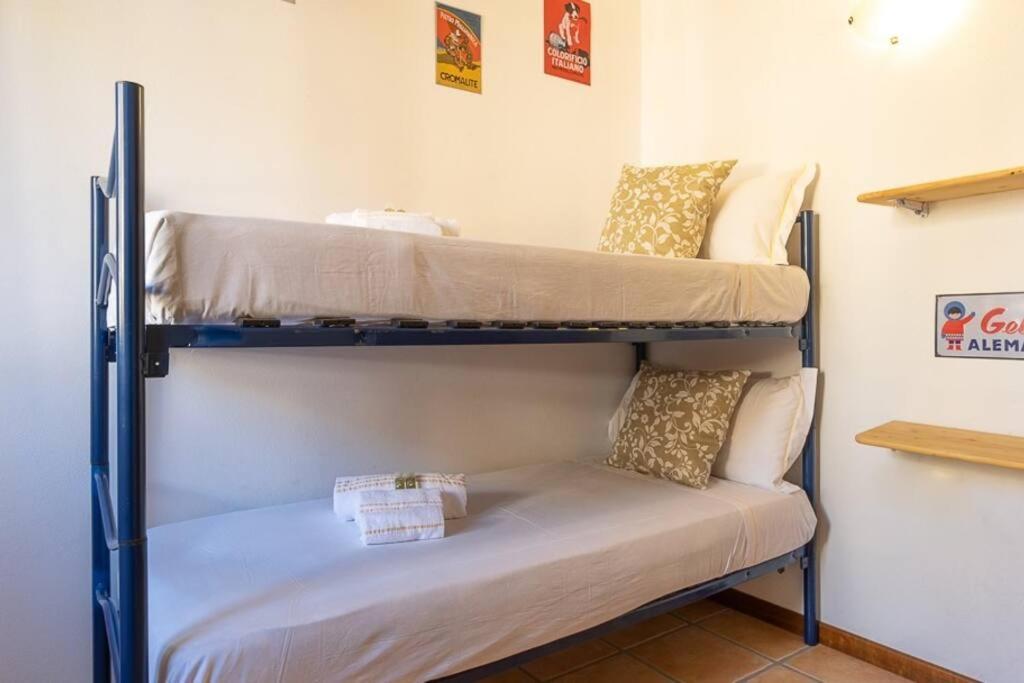 Апартаменты Luisa Sunny House Санта-Мария-Наварезе Экстерьер фото